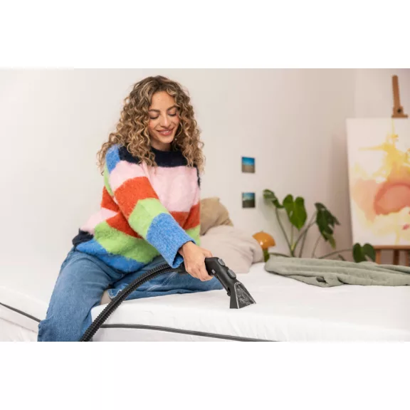 Karcher SE 3 Compact kárpit- és szőnyegtisztító