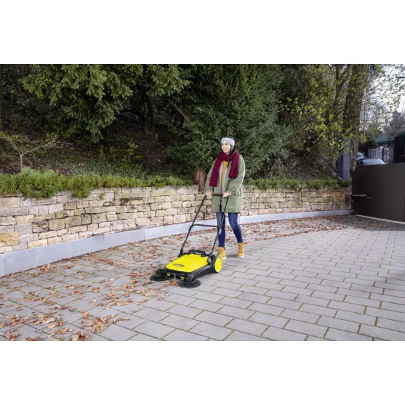 Karcher  S 4 Twin 2in1 kézi seprőgép