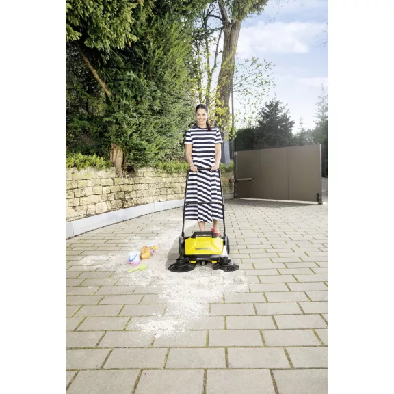 Karcher  S 4 Twin 2in1 kézi seprőgép