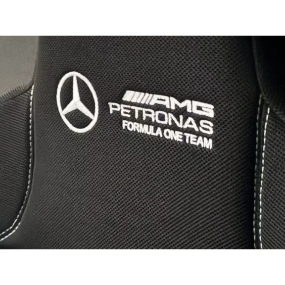 Mercedes-AMG PETRONAS Formula One Team Sim Racing szimulátor váz